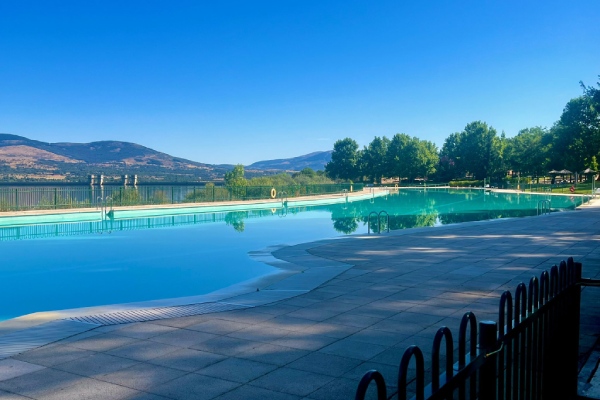 Piscina de Riosequillo de Buitrago del Lozoya 3 6 6