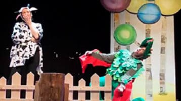 la-vaca-que-se-subio-a-un-arbol