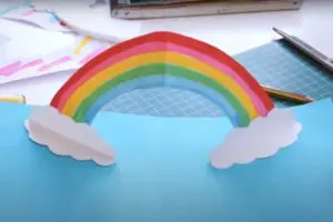 hacemos un arcoiris pop up