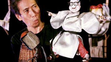 the-puppet-show-man