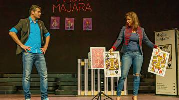 elena-torner-y-julio-majara-plaza-magica