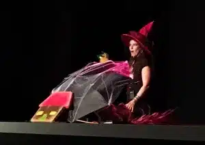 lucinda la bruja