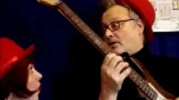los-tres-cerditos-y-el-regalo-sorpresa