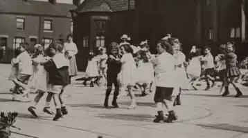 una-plaza-en-fiesta