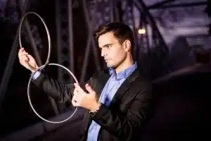 La magia de Andrés Cañadas en la Plaza Daoiz y Velade (Retiro) 24 1 51