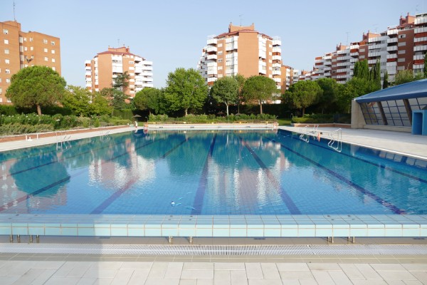 Piscina Villafontana de Móstoles 14 1 16