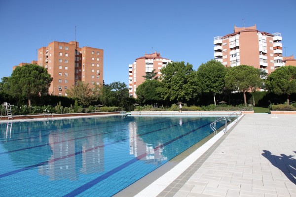 Piscina Villafontana de Móstoles 18 3 3
