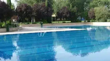 piscina-andres-torrejon-mostoles