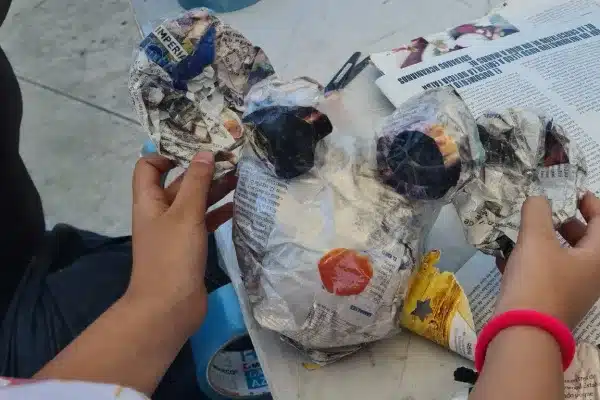 Talleres de títeres con materiales reciclados en San Sebastián de los Reyes 10 taller-titeres-reciclados