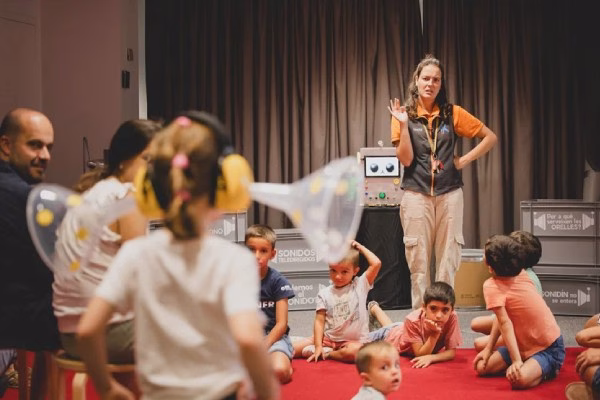 Sonidos teledirigidos en CaixaForum 8 sonidos-teledirigidos