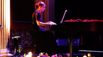 entre-matrishkas-y-abanicos