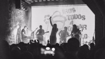 iros-a-todos-a-tributo-a-extremoduro