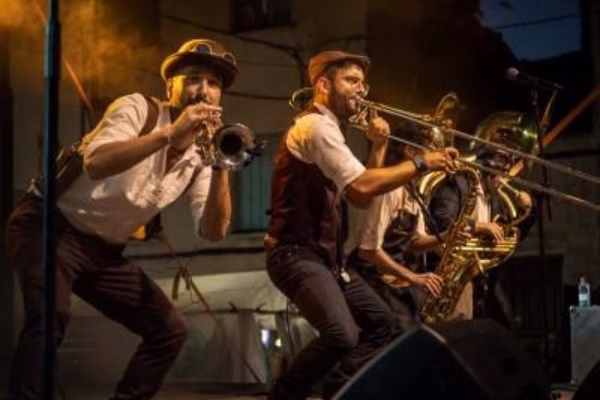 steam-brass-band