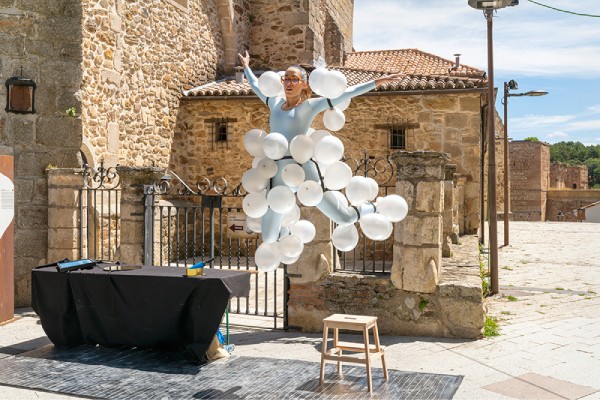 Arte Vivo en la Plaza protagoniza la tercera semana del Festival con sus primeras intervenciones en tres municipios 1 arte-vivo-en-la-plaza-2026